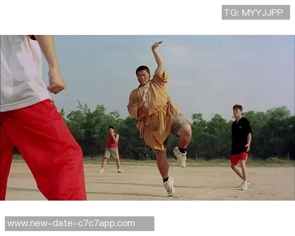 少林足球中的四眼仔如何用幽默与智慧征服绿茵场 少林足球中的四眼仔如何用幽默与智慧征服绿茵场