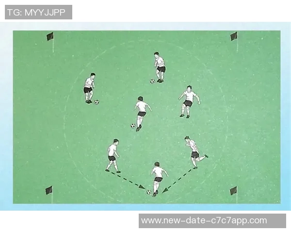 幼儿足球训练内容全面解析提升孩子运动能力与团队合作精神 幼儿足球训练内容全面解析提升孩子运动能力与团队合作精神